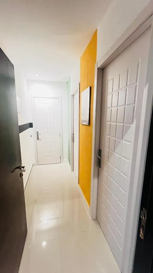 Epic Partition Room In Barsha Near Metro Dubaï