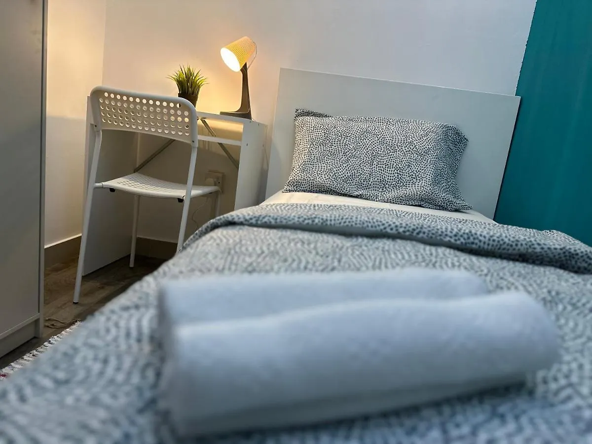 Epic Partition Room In Barsha Near Metro Dubai Homestay